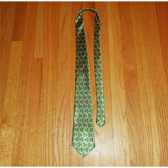 Vintage St. Patrick's Day Three Leaf Clover Neck Tie shamrock Irish - Picture 6 of 9